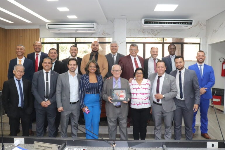 Câmara homenageia “Zé Celso”, vereador mais longevo de Itabira