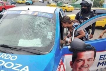 Equador: um dia após assassinato de Fernando Villavicencio, carro de candidata é alvo de tiros