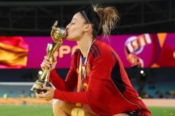 Espanha domina Inglaterra e conquista título inédito da Copa do Mundo feminina