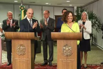 Primeira mulher negra no TSE, Edilene Lobo é empossada nesta terça-feira