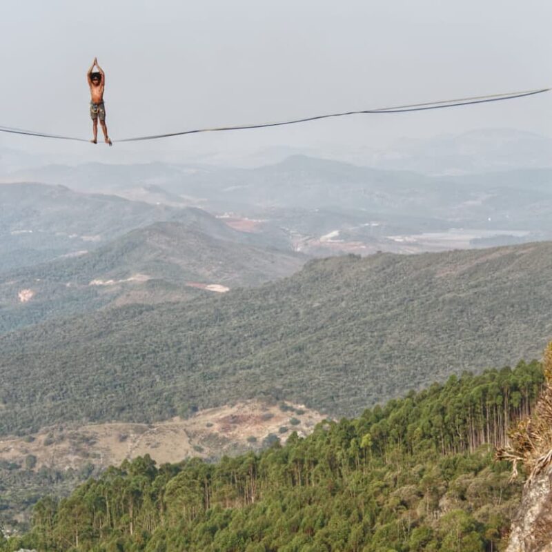 Barão de Cocais recebe o Festival Cambotas High, maior evento de highline de Minas Gerais