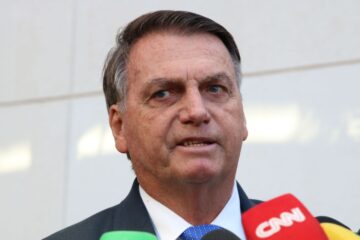 Bolsonaro recorre ao TSE contra sua inelegibilidade