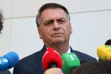 Ex-presidente Jair Bolsonaro recebeu R$17.2 milhões via PIX