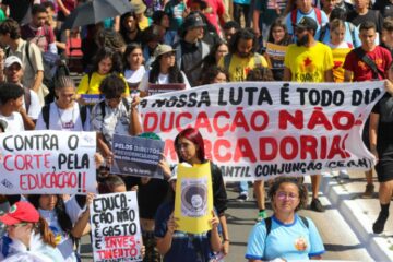 Estudantes se mobilizam em Brasília por melhores condições na educação