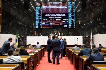 Assembleia aprova aumento do ICMS sobre produtos como cerveja e refrigerante