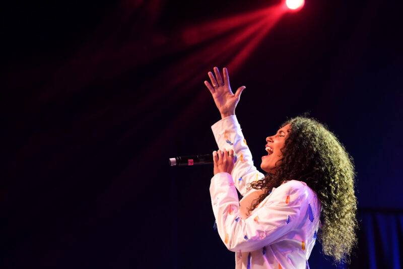 Maíra Baldaia chega a São Paulo com a tour de estreia do seu terceiro álbum ‘Obí’ 