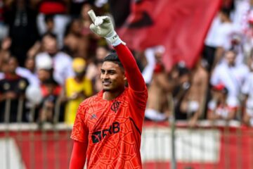 Sobrevivente de incêndio do Ninho do Urubu pega pênalti e Flamengo é campeão brasileiro Sub-20