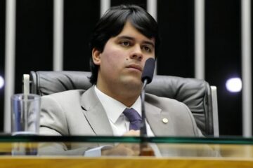 André Fufuca toma posse no Ministério do Esporte sem a presença de Ana Moser