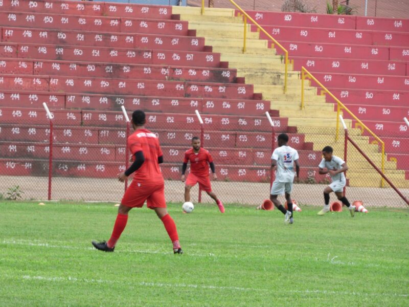 Valério goleia o DS Soccer por 19 a 1 em jogo-treino neste sábado