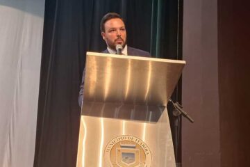 “Executivo e Legislativo lutam por Itabira”, discursa Gabriel Quintão em evento da Câmara