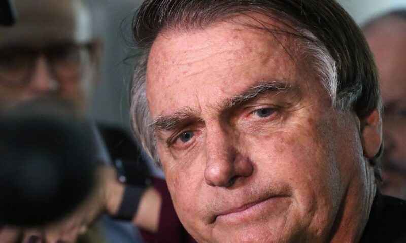 Bolsonaro tem três cirurgias agendadas para a próxima semana em São Paulo