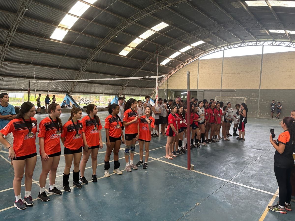 João Monlevade: veja as equipes campeãs dos Jogos Estudantis no voleibol, basquete e handebol