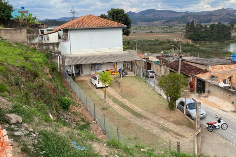 Pais denunciam ‘‘infestação’’ de carrapatos em creche do Nova Vista; Prefeitura se posiciona
