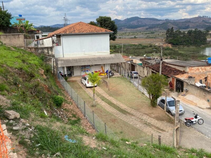 Pais denunciam ‘‘infestação’’ de carrapatos em creche do Nova Vista; Prefeitura se posiciona