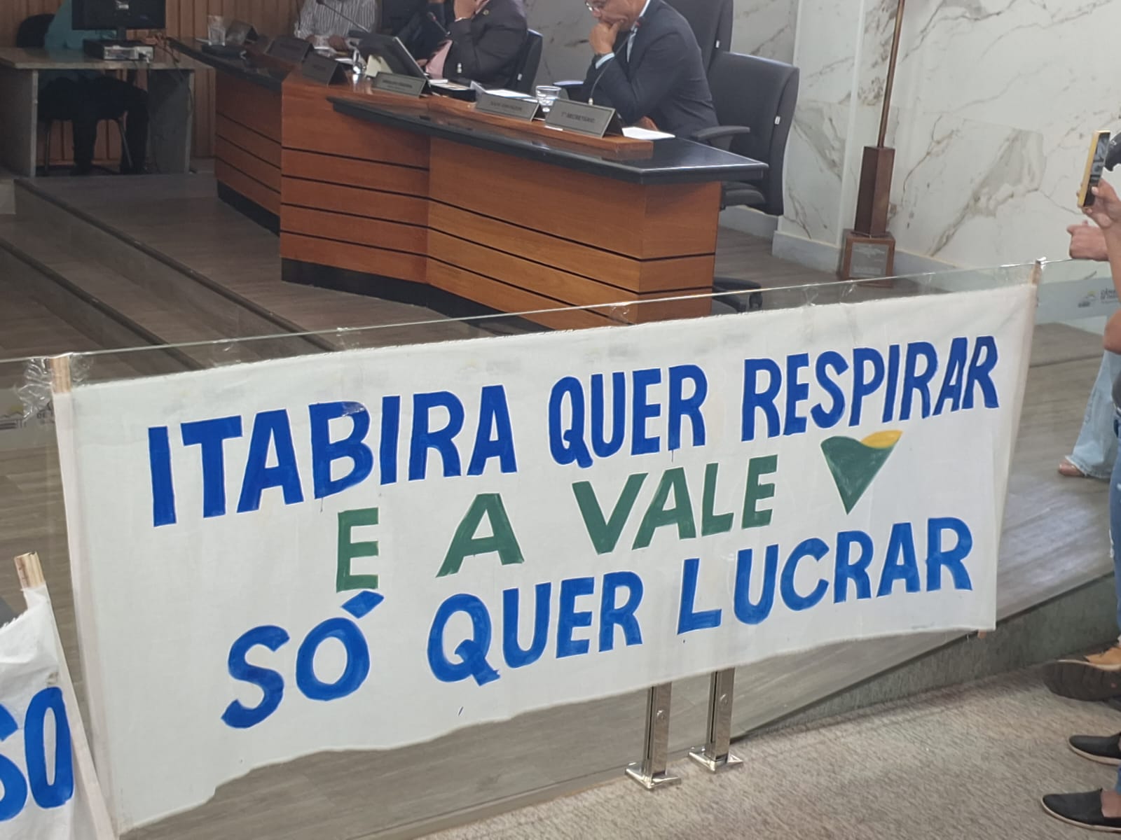 Audiência discute poluição do ar em Itabira hoje (21); Vale ainda não confirmou retirar pedido por mais poeira