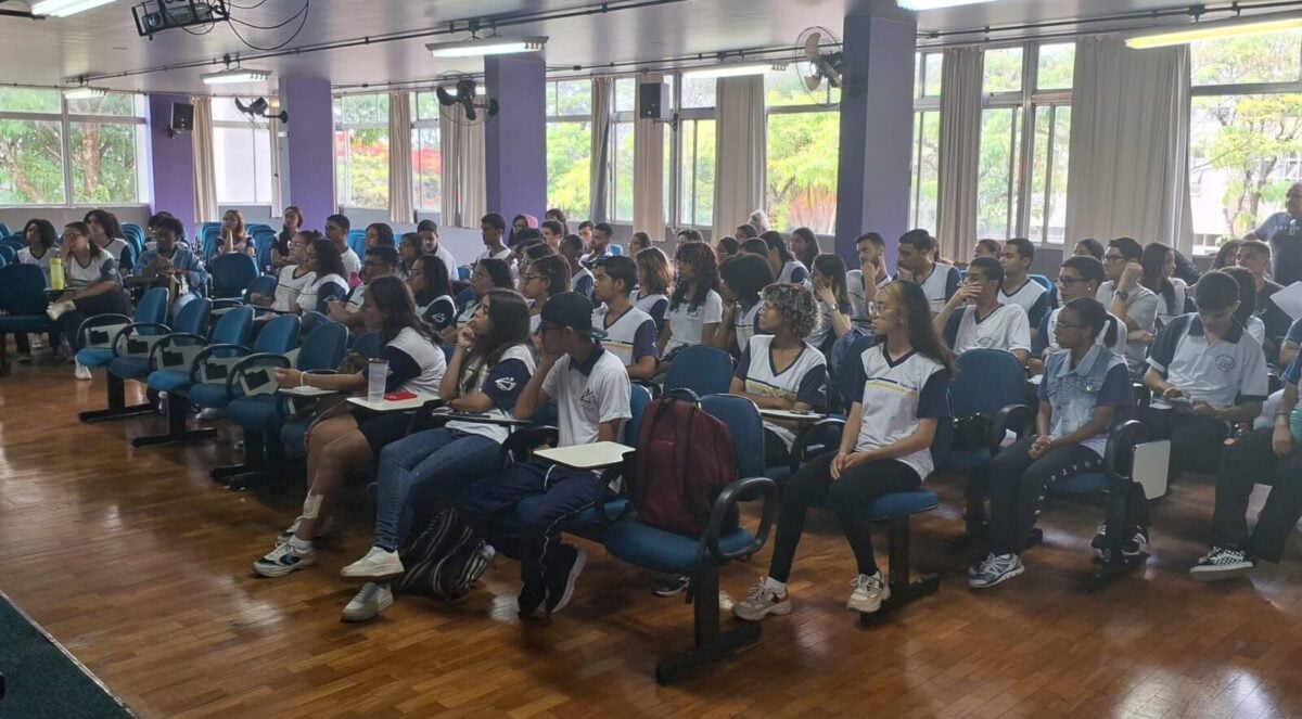 Aulão do Enem reúne cerca de 100 estudantes da rede pública na Funcesi