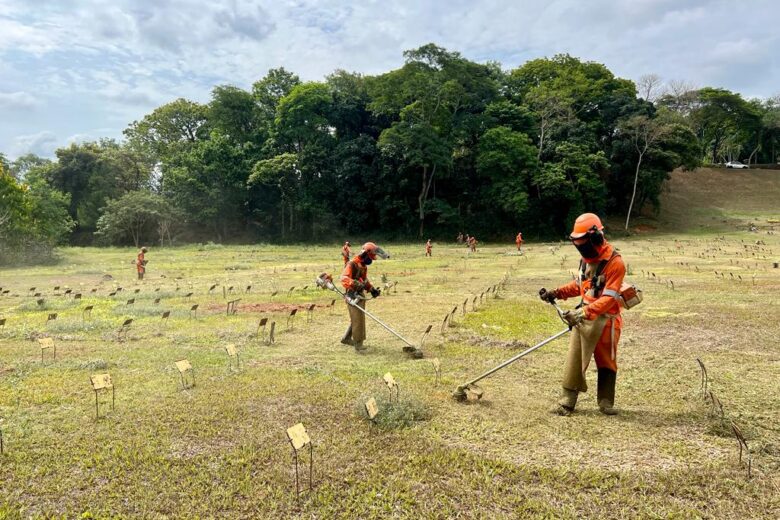 Prefeitura de Ipatinga prepara cemitérios para feriado de Finados