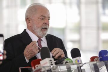 Lula encaminha parecer que discorda de decisão que afastou presidente da CBF