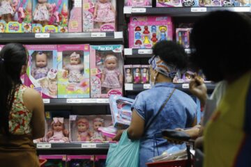 76% dos consumidores mineiros não voltam a um estabelecimento se forem mal atendidos, diz FCDL-MG