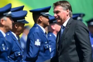 Livro revela que o STF consultou cúpula militar antes de aumentar a tensão contra Bolsonaro