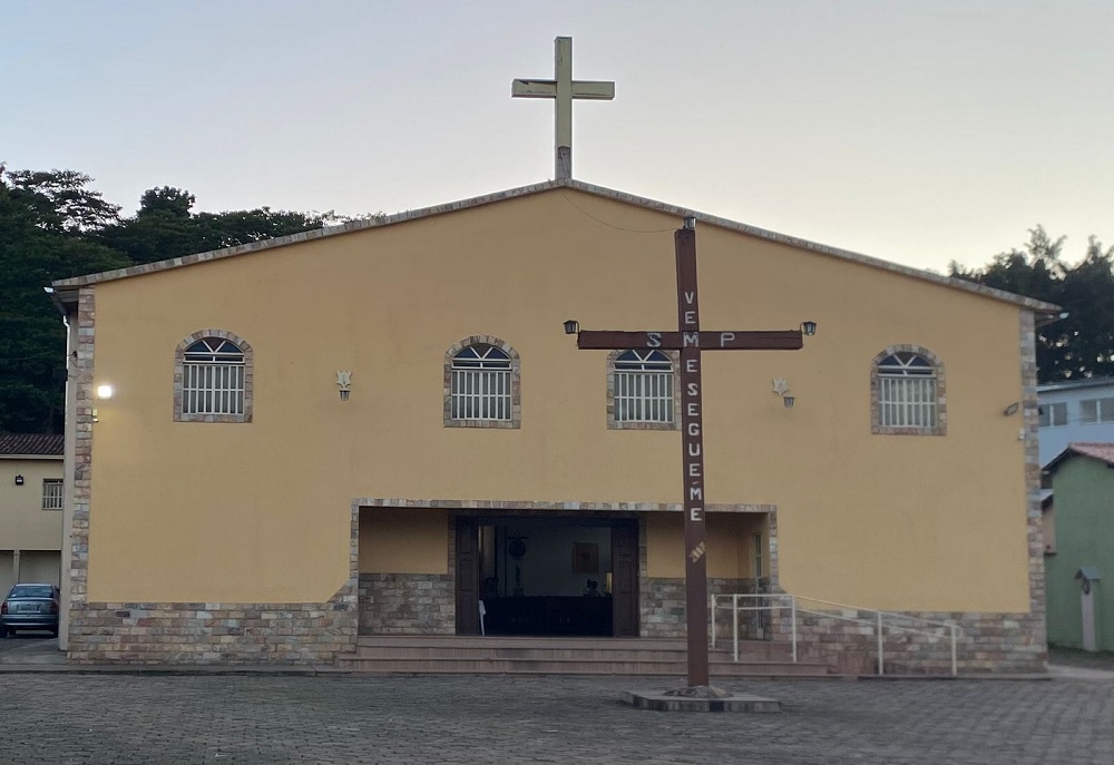 Alteração do nome do padroeiro da paróquia do João XXIII, em Itabira