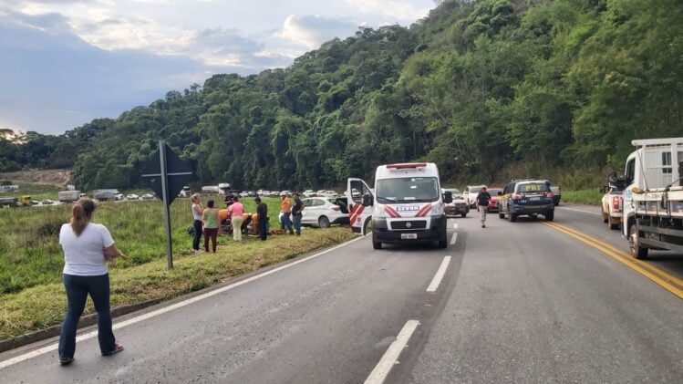 Sevor socorre vítimas de capotamento em São Gonçalo