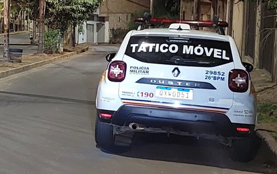 Homem baleado no Gabiroba é socorrido para o Pronto-Socorro