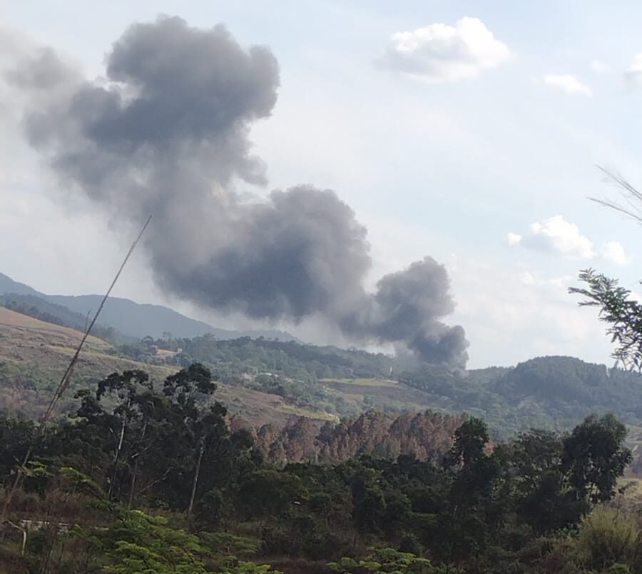 Itabira: incêndio atinge caramanchão do Clubinho, na Vila Técnica da Conceição