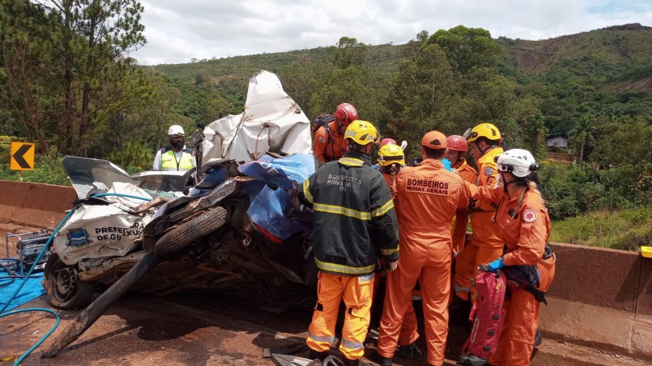 Motorista que causou acidente na BR-381 presta depoimento e é liberado