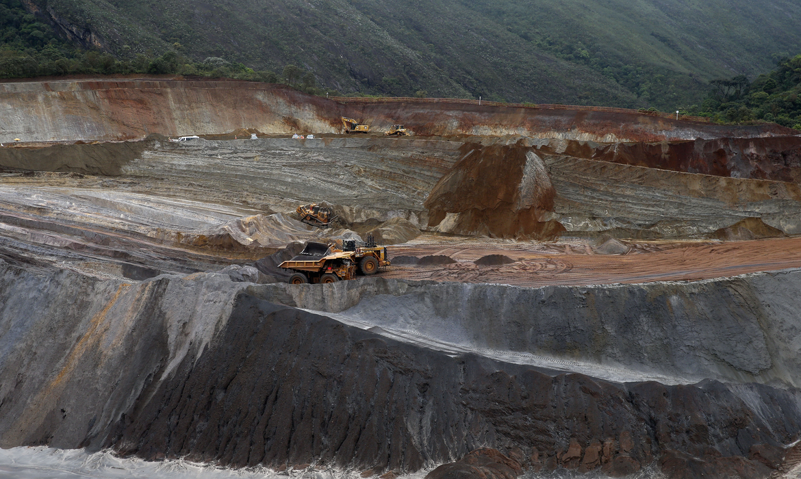 Ouro Preto processa bancos que financiaram barragens da Vale; Itabira e outras cidades acompanham a ação