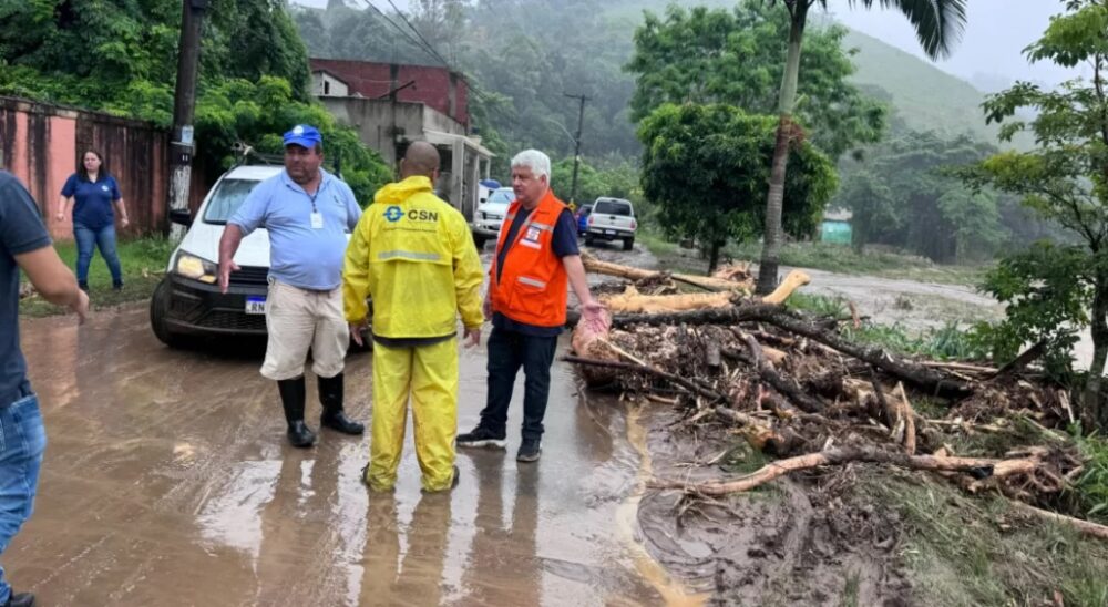 Chuvas deixam dois mortos e 300 desabrigados em Angra dos Reis; prefeitura decreta emergência