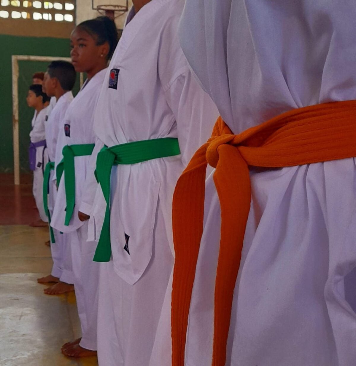 Projetos sociais ‘Taekwondo é Educação’ e ‘PEC – Projeto Esporte e Cidadania’ promovem exame de faixas