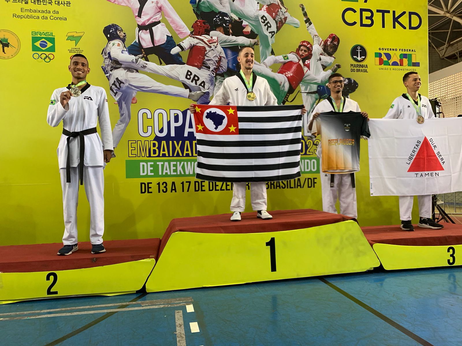 Atleta itabirano conquista medalha em copa do Brasil de Taekwondo