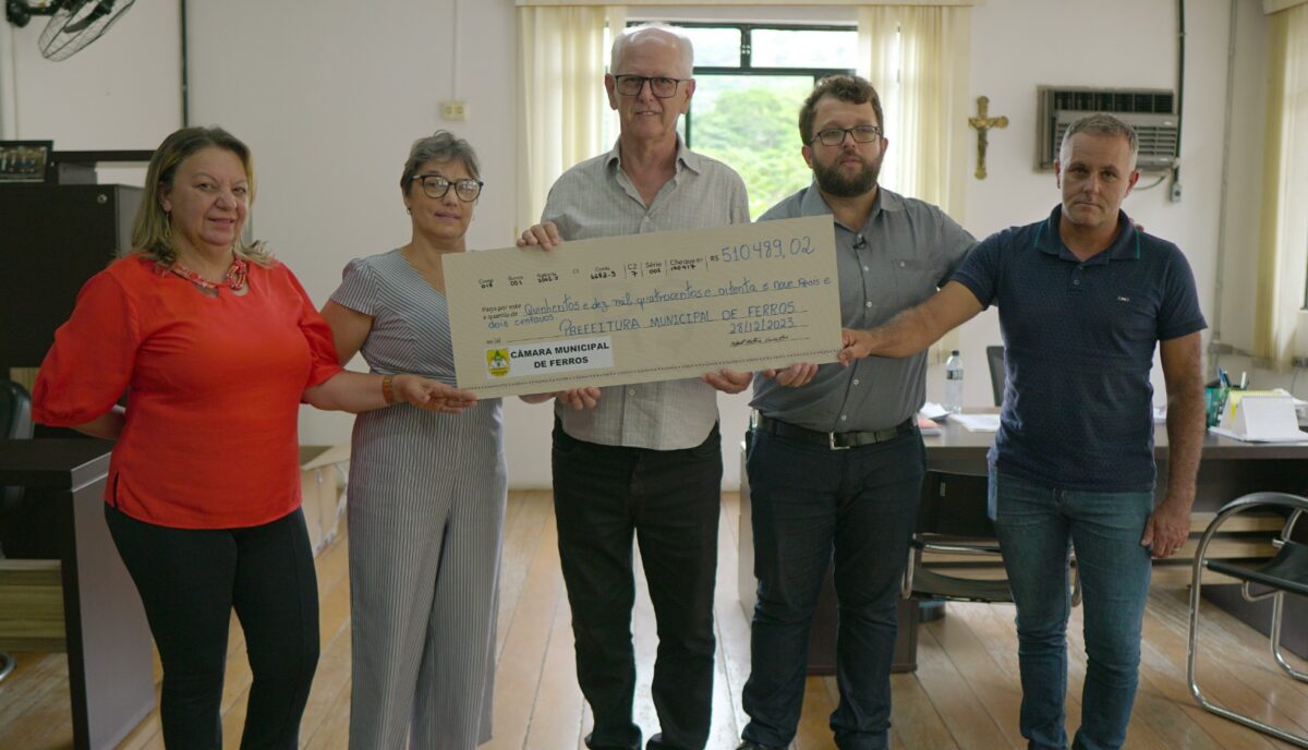 Câmara Municipal de Ferros realiza devolução histórica de mais de R$500 mil ao município
