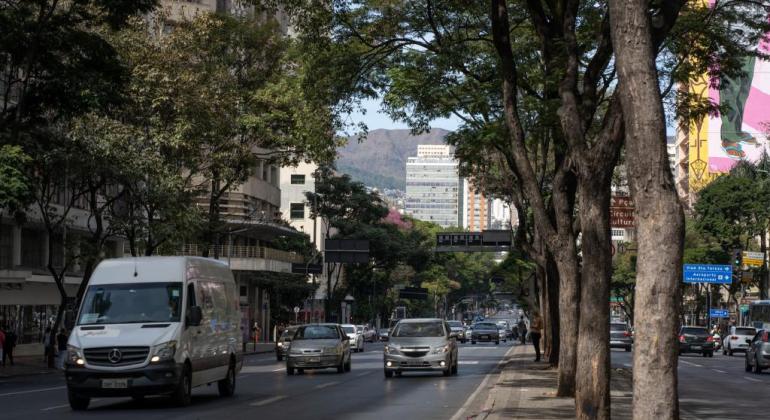 Prefeitura de BH credencia mais duas empresas de transporte por aplicativos