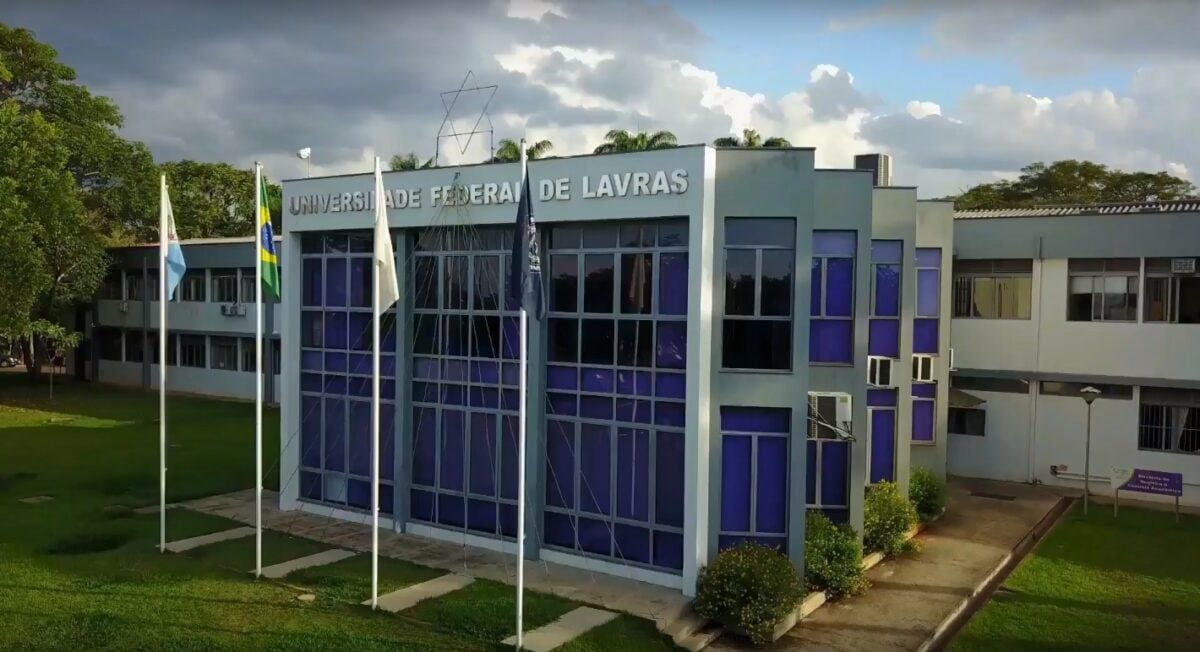 Universidade Federal de Lavras, em MG, aprova cotas para pessoas trans