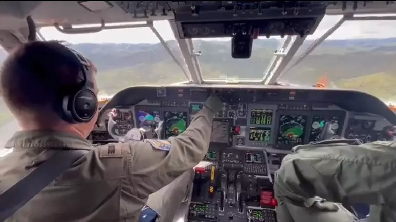 Buscas por helicóptero desaparecido no litoral de São Paulo entram no sexto dia