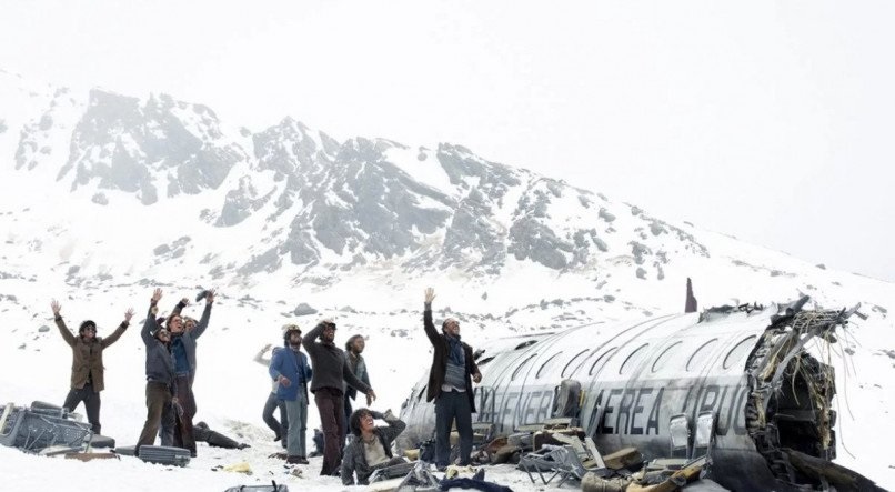 “A Sociedade da Neve”: na montanha, lições de força, esperança e humanidade