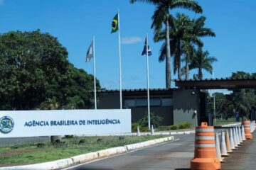 Governo federal exonera delegado da Abin investigado por espionagem