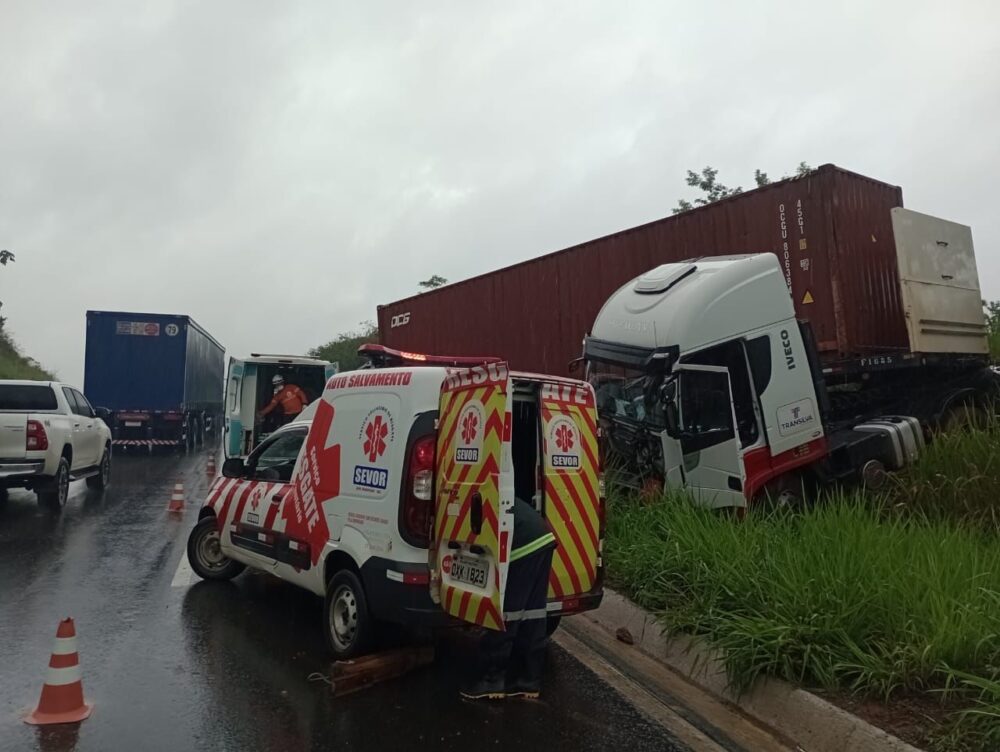 BR-381: trecho entre João Monlevade e São Gonçalo do Rio Abaixo registra acidentes nesta quarta-feira