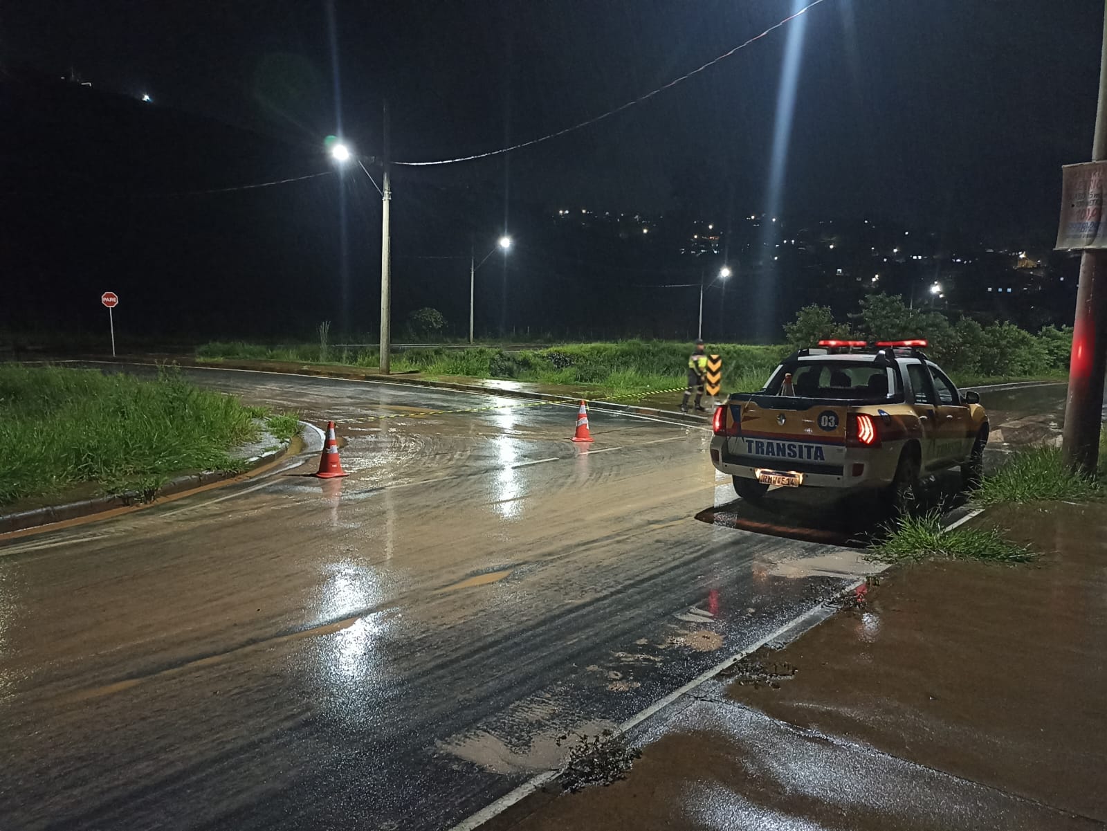 Avenida Integração está parcialmente interditada