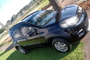 Fiat Uno é furtado na avenida Mauro Ribeiro; proprietária do veículo relata dificuldades ao acionar a PM
