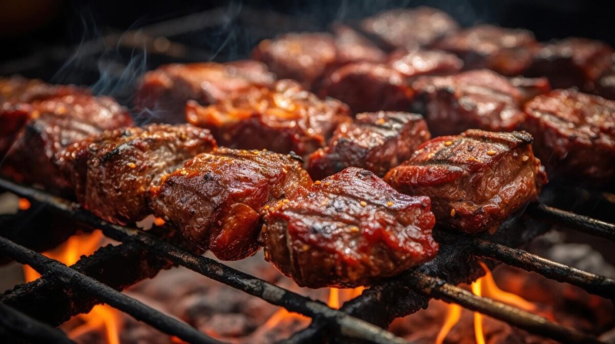 Aproveite essa vaga para churrasqueiro do Sine Itabira e já desce uma carne pro estagiário
