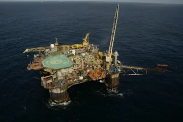 Indústrias do petróleo e da mineração reclamam de “ataque tributário”