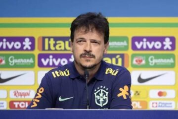 Diniz comenta saída da seleção: “Queria que tivesse sido diferente, mas são águas passadas”