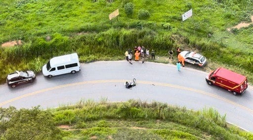 Motociclista morre em acidente com van, em Bom Jesus do Amparo