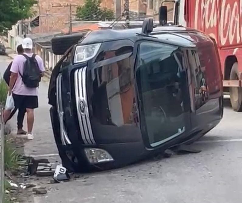 Homem morre após ser atingido por veículo no Clóvis Alvim