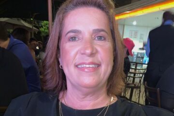 Escritora itabirana Rosa Dalva lança “Ensaios para Vida” neste sábado; saiba mais