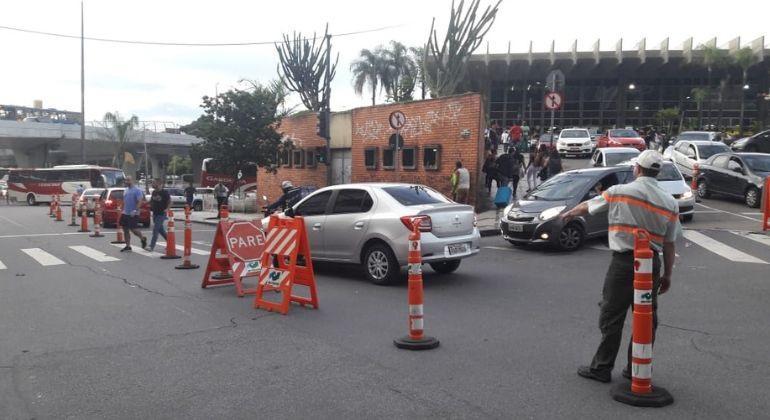 Entorno da Rodoviária de BH tem operação especial de trânsito durante o Carnaval