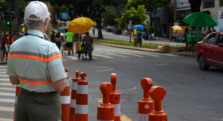 Desfiles de blocos de Carnaval alteram trânsito em alguns bairros de BH; saiba quais